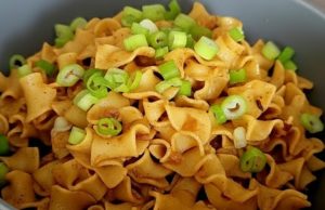 Poctivý domácí Granadýr: Levné a syté jídlo, které voní uzeným Granadýr na talíři.