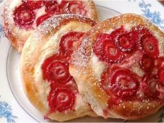 Jemné kynuté koláčky s tvarohem: Nadýchané těsto, které zůstane měkké i druhý den