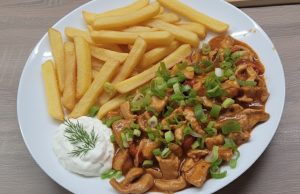 Kuřecí směs s hranolky: Šťavnatá rychlovka, kterou si doma zamilujete