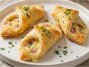 Slané lodičky se šunkou, sýrem a zakysanou smetanou – ideální pohoštění na oslavy