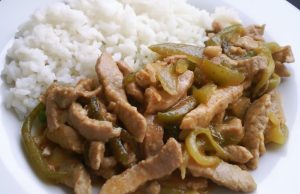 Recept na vepřové nudličky se zeleninou a rýží