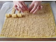 Ořechové válečky se zakysanou smetanou – křehké cukroví jako z cukrárny