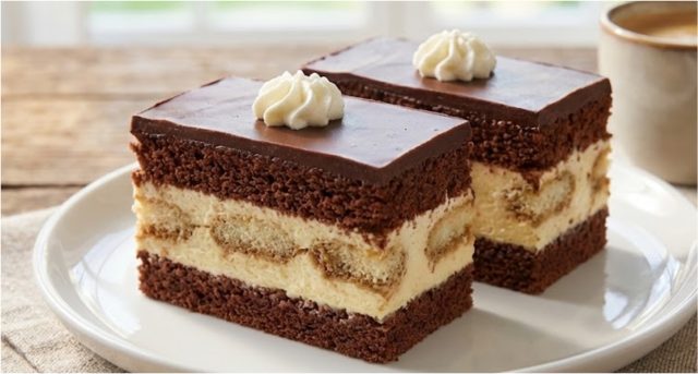 Slavnostní kakaové řezy se Zlatým klasem a kávovými piškoty Slavnostní kakaové řezy se Zlatým klasem a kávovými piškoty