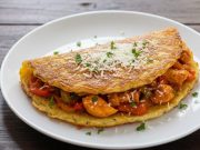 Luxusní bramboráky plněné pikantní kuřecí směsí Plněný bramborák s pikantní kuřecí směsí: poctivý oběd, který zasytí