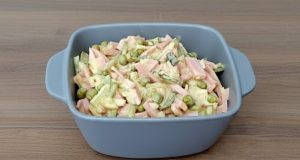 Pravý domácí pochoutkový salát: Zapomeňte na ten z obchodu! pochoutkový salát