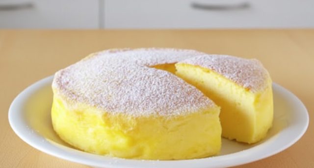 Japonský cheesecake ze 3 surovin: Nadýchaný dort bez mouky a cukru
