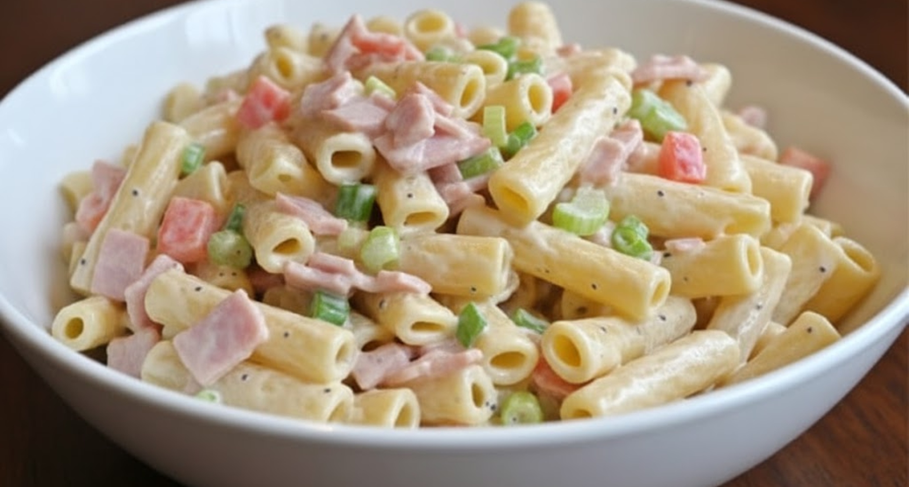 Těstovinový salát se šunkou a luxusní zálivkou