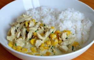 Jemná krůtí směs s kukuřicí a smetanou: Bleskový oběd pro celou rodinu Krůtí maso na smetaně s kukuřicí: rychlý krémový oběd do 30 minut