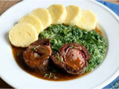 Hovězí roláda se slaninou a špekem: Poctivá klasika s bohatou šťávou Hovězí roláda se špekem a tmavou šťávou: poctivý recept krok za krokem