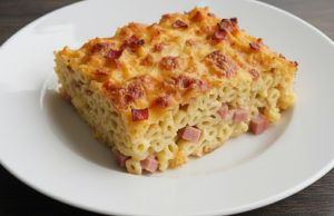 Zapečené těstoviny se šunkou a sýrem