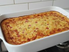 Bramborák z trouby bez smažení: jednoduchý recept z jednoho plechu