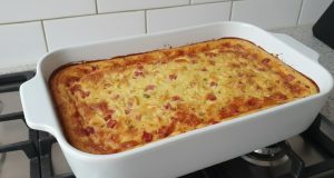 Bramborák z trouby bez smažení: jednoduchý recept z jednoho plechu