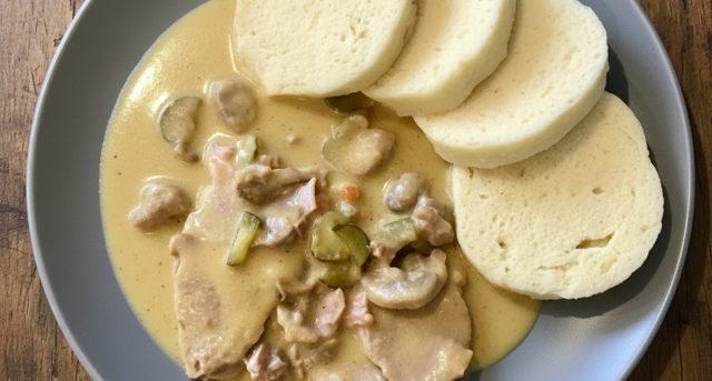 Hamburská pečeně z vepřové krkovice – krémová omáčka bez mouky