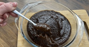 Domácí švestková povidla ze sušených švestek – rychlý a snadný recept Domácí švestková povidla ze sušených švestek – rychlá, hustá a bez dlouhého vaření
