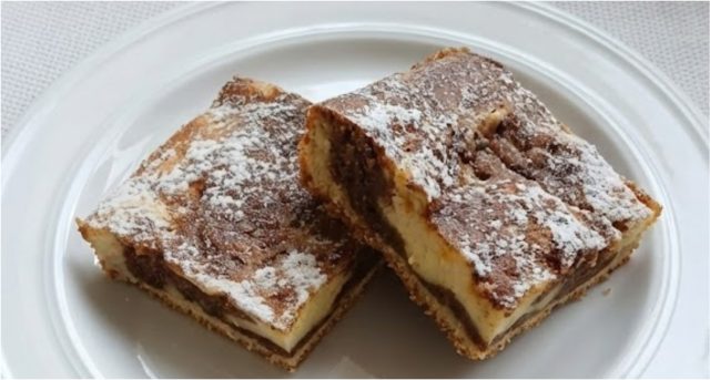 Dvoubarevná hrníčková buchta s tvarohem a Margot – vláčná, sytá a bez vážení