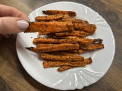 Křupavé pečené mrkve s bylinkami: zdravější alternativa hranolků Křupavé pečené mrkve s bylinkami: zdravější alternativa hranolků