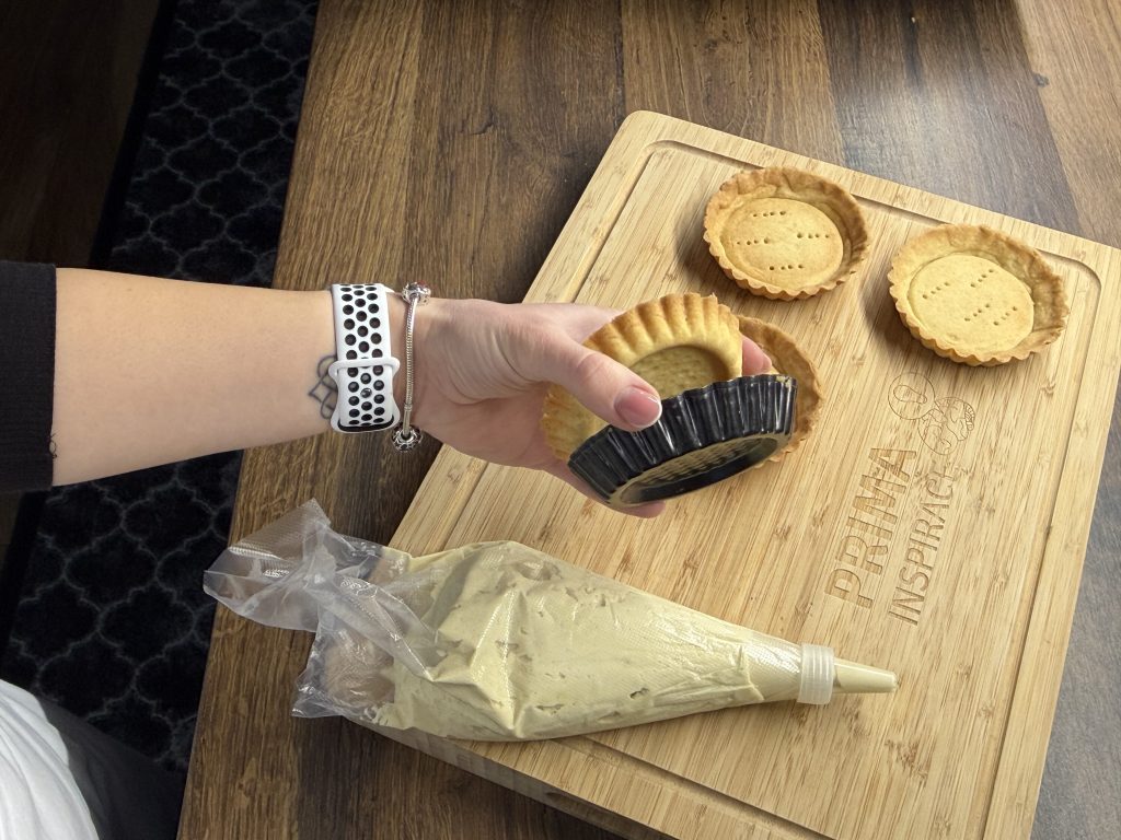 Pistáciové tartaletky – křehký dezert s jemným krémem