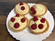 Pistáciové tartaletky s jemným krémem – luxusní dezert, který zvládnete doma