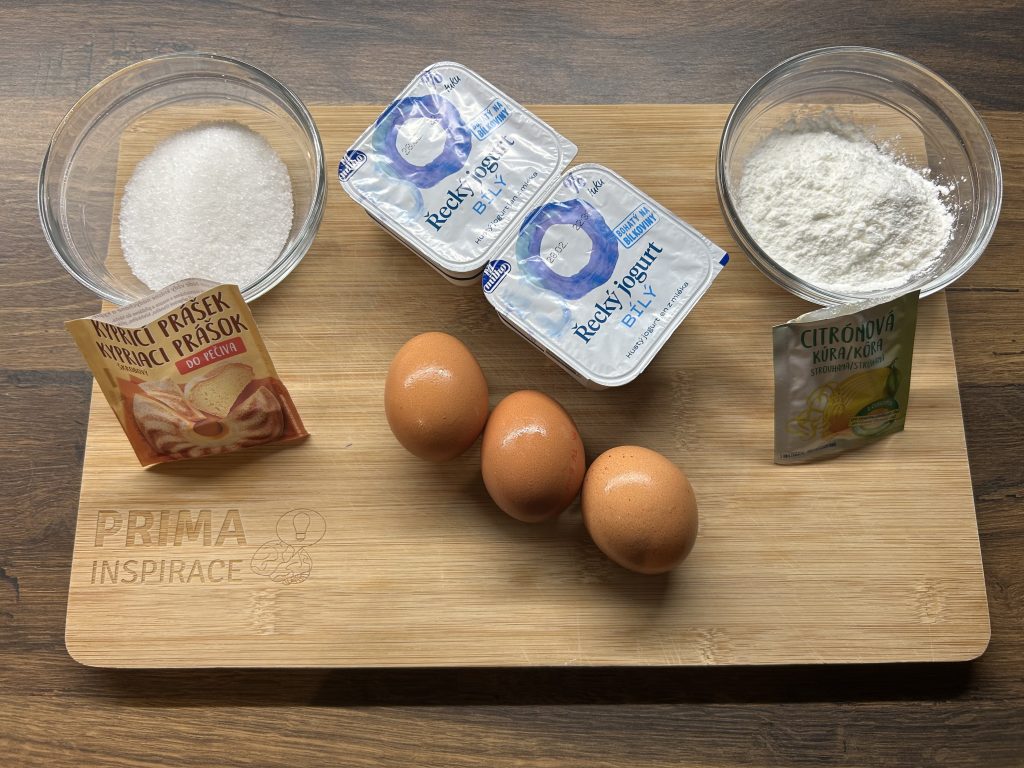 Řecký jogurtový koláč bez mouky a bez másla