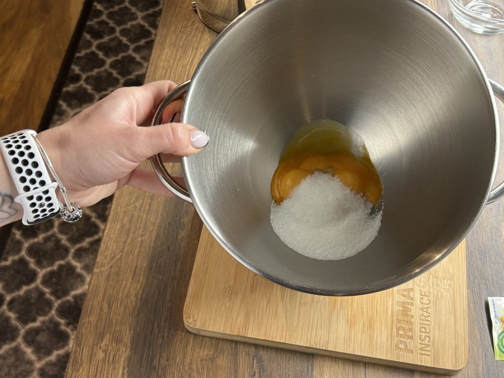 Řecký jogurtový koláč bez mouky a bez másla