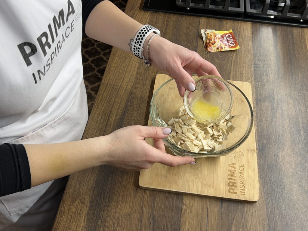 Křupavé skořicové mini cereálie z tortilly