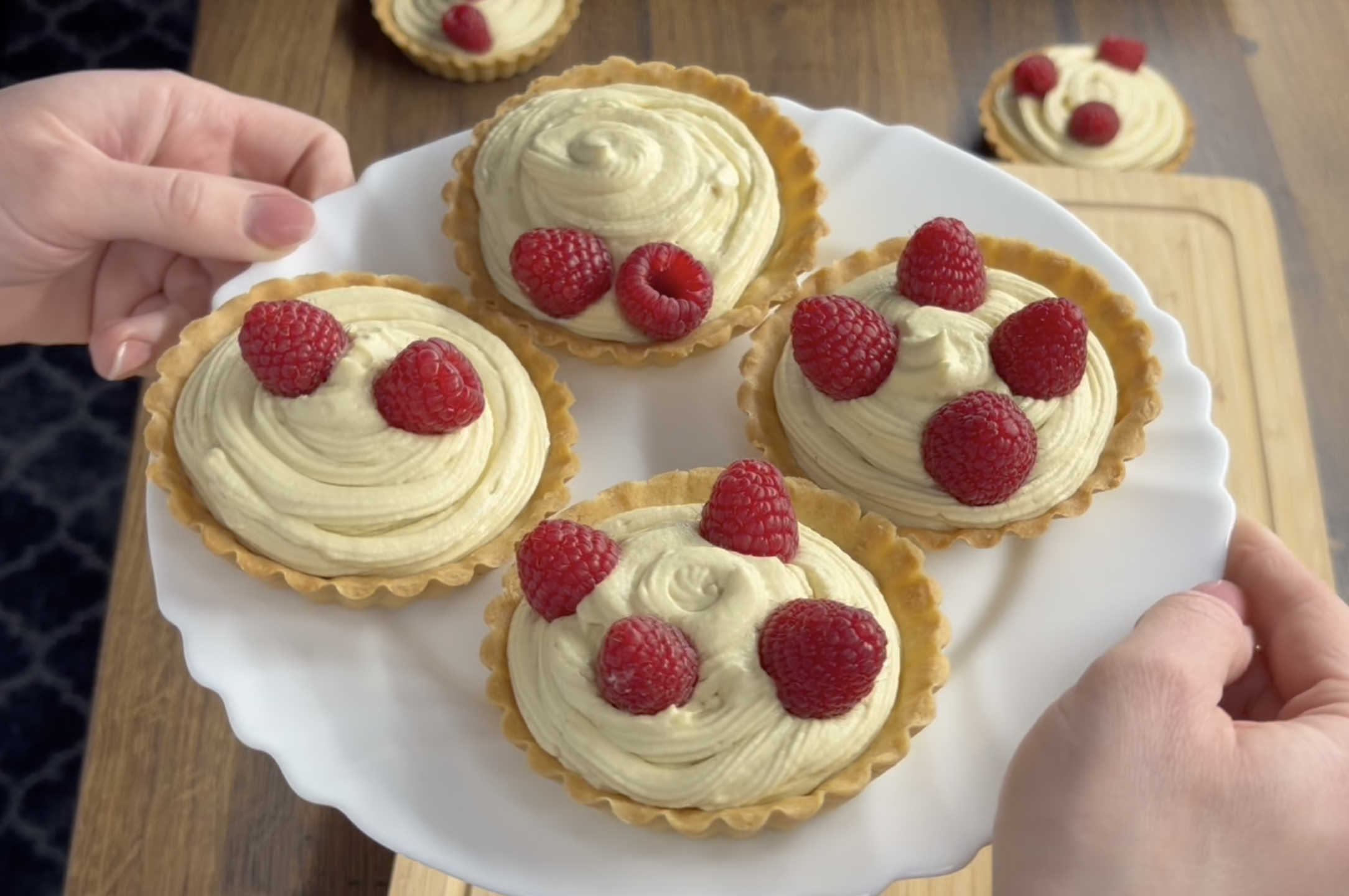 Pistáciové tartaletky – křehký dezert s jemným krémem