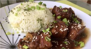 Asijský bůček v karamelové omáčce: Lepkavá a pikantní dobrota, která vás dostane Asijský bůček v karamelové omáčce: Lepkavá a pikantní dobrota, která vás dostane