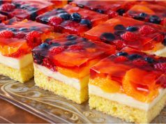 Osvěžující ovocný zákusek s mascarpone krémem a želé: Nejtajnější hit každé oslavy