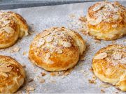 Zapomeňte na klasický štrúdl: Jablečné polštářky, které mizí z plechu bleskově Jablečné šneky