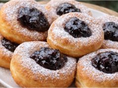 Tradiční kynuté šišky s povidly: Recept na nadýchané těsto jako od babičky