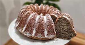 Vláčná maková buchta z podmáslí: Rychlý zázrak pro milovníky máku Vláčná maková buchta z podmáslí – rychlý recept, který nikdy není suchý