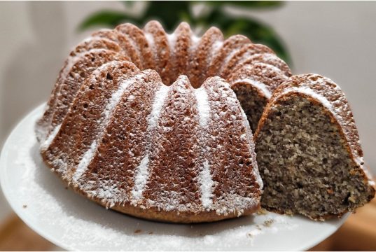 Vláčná maková buchta z podmáslí – rychlý recept, který nikdy není suchý