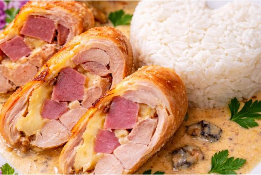 Kuřecí závitky s oštěpkem a hořčicovou omáčkou, co nemá chybu