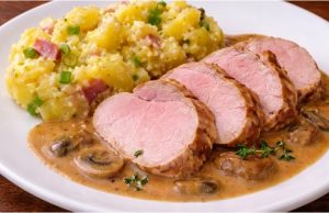 Vepřová panenka se žampionovou omáčkou: Moje metoda, jak ji nikdy nevysušit Vepřová panenka se smetanovou žampionovou omáčkou a šťouchanými bramborami