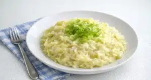 Geniálně levná staročeská večeře: Zapomenutá „Caparanda“ z brambor a zelí zahřeje jako od babičky Caparanda: geniálně levná staročeská večeře z brambor a kysaného zelí