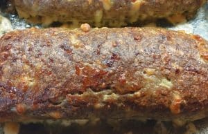 Šťavnatá sekaná se sýrem: rodinný recept s půl kilem goudy a trikem proti prasknutí