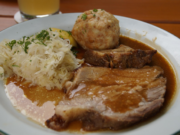 Ochutnejte historii na talíři: Česká kuchyně od středověkých kaší po dokonalou svíčkovou