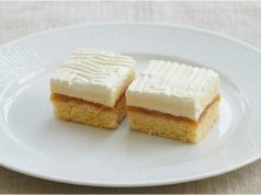 Výborné jablečno-pudinkové řezy: Nadýchaný korpus a sametová náplň