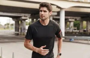 Jaká pánská trička jsou nejlepší na sport a cvičení?