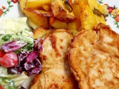 Kuřecí prsa v sýrovém těstíčku s pečeným bramborem