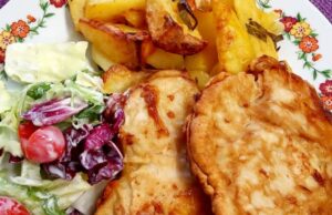 Kuřecí prsa v sýrovém těstíčku s pečeným bramborem