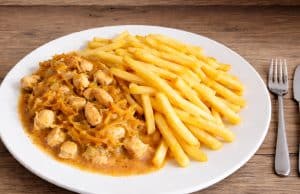 Pikantní kuřecí nudličky s žampiony a mrkví