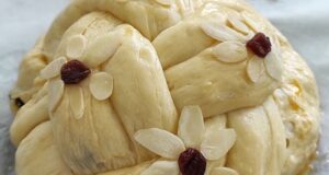 Tradiční velikonoční mazanec s vanilkou: Nadýchaný symbol jara