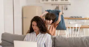 Známe se od školky, ale její syn zničil naše přátelství: Je to malý tyran a ona je slepá