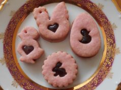 Pudinkové velikonoční cukroví: Křehké růžové radosti, které se rozplývají na jazyku