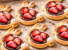 Sladcí velikonoční zajíčci s Nutellou a jahodami: Bleskový dezert z listového těsta