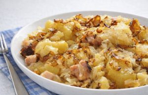 Staročeská uhlířina: levné a syté jídlo z brambor, noků a kysaného zelí