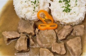 Vepřová plec na kmíně s jasmínovou rýží: jednoduchý domácí oběd plný chuti