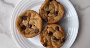 Jednoduchý recept na banánové muffiny s kousky čokolády!