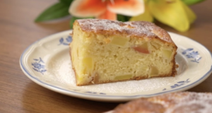 Jednoduchý recept na vynikající jablečný koláč, který krásně provoní váš domov!